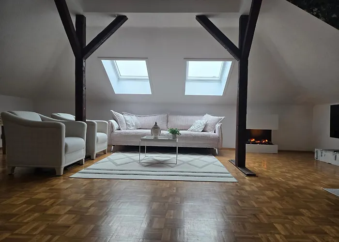 Exklusives 2 Zimmer Dachstudio Mit Kamin Perfekte Lage Fuer Phantasialand Und Koeln Messe Inkl Parkplatz Und Vollausstattung