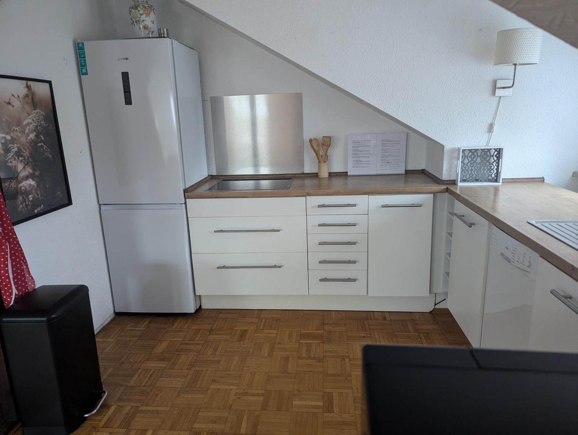 Exklusives 2 Dachstudio Mit Kamin Perfekte Lage Fuer Phantasialand Und Koeln Messe Inkl Parkplatz Und Vollausstattung Apartment *
